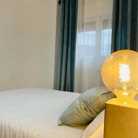 Apartamento Queen Pompeyos Con Parking Bajo Reserva Tendillas Mezquita-catedral